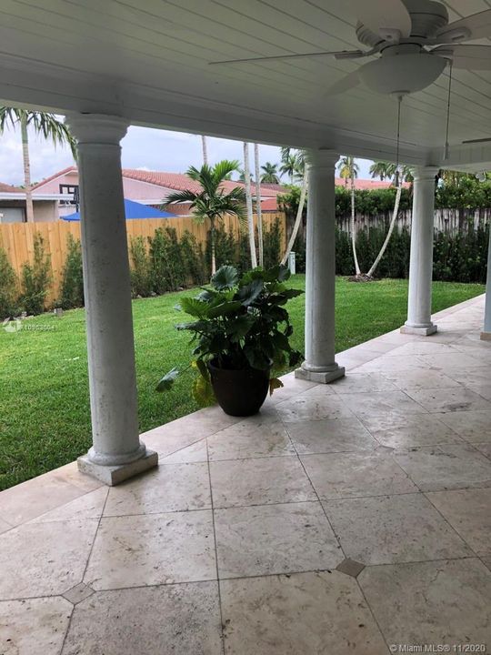 Recently Rented: $3,800 (4 beds, 2 baths, 2498 Square Feet)
