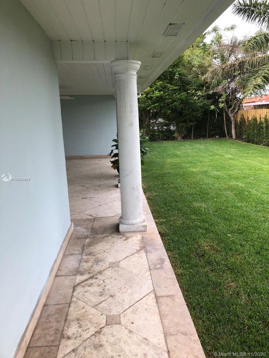 Recently Rented: $3,800 (4 beds, 2 baths, 2498 Square Feet)
