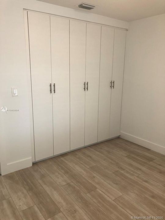 Recently Rented: $3,800 (4 beds, 2 baths, 2498 Square Feet)