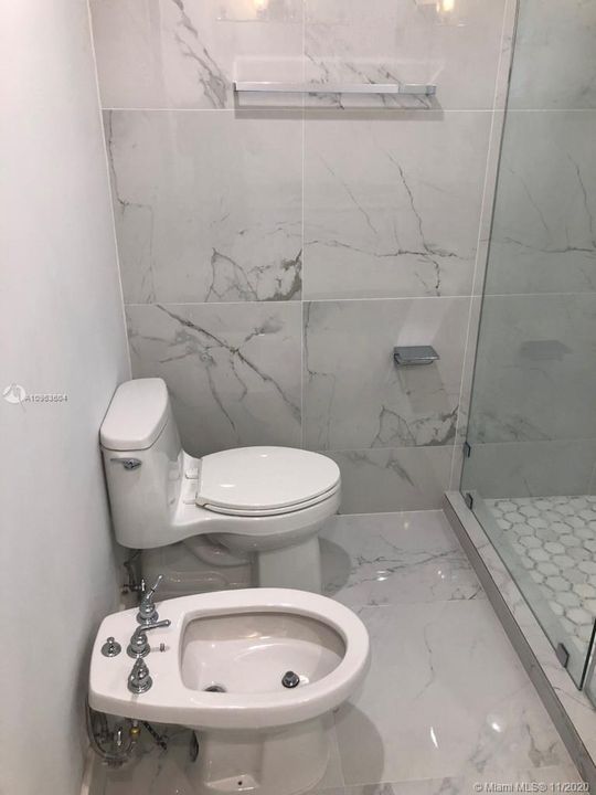 Recently Rented: $3,800 (4 beds, 2 baths, 2498 Square Feet)