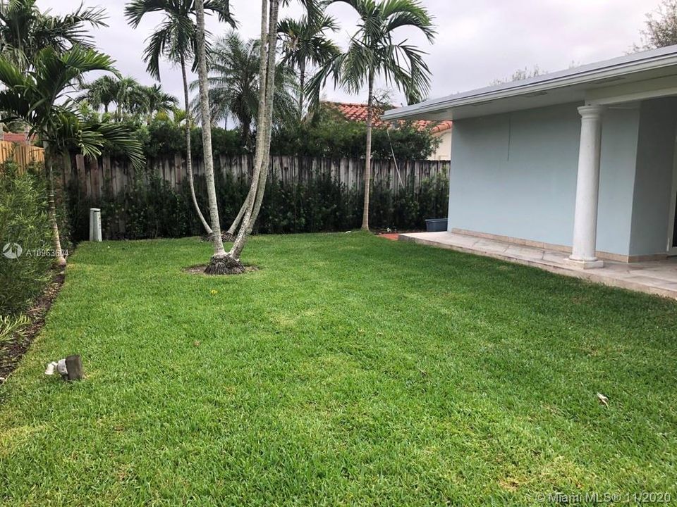 Recently Rented: $3,800 (4 beds, 2 baths, 2498 Square Feet)