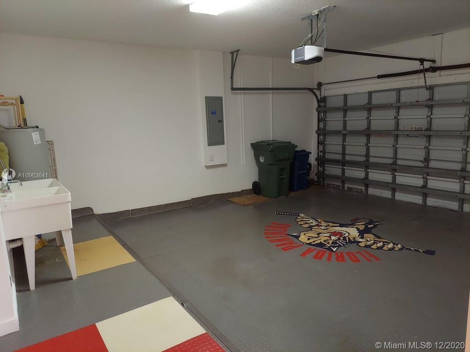 Недавно арендовано: $3,550 (3 спален, 2 ванн, 2920 Квадратных фут)