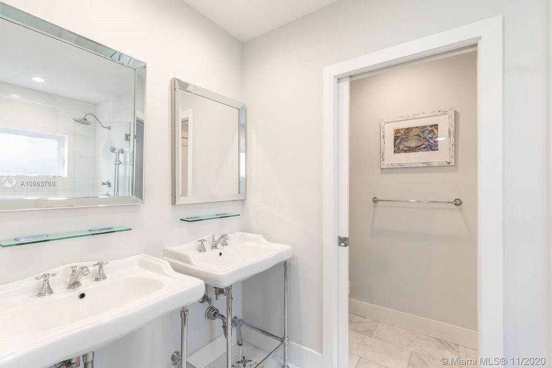 Recently Sold: $899,900 (3 beds, 2 baths, 1680 Square Feet)