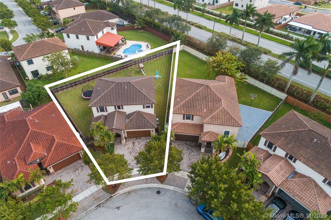 Recently Sold: $400,000 (5 beds, 3 baths, 2450 Square Feet)