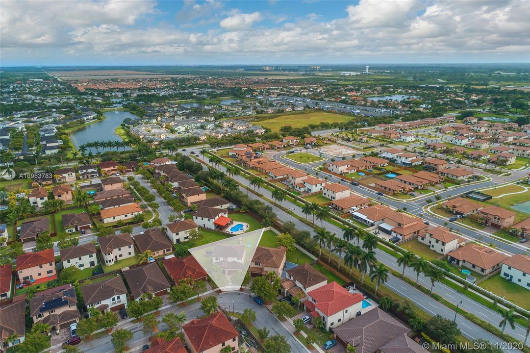 Recently Sold: $400,000 (5 beds, 3 baths, 2450 Square Feet)