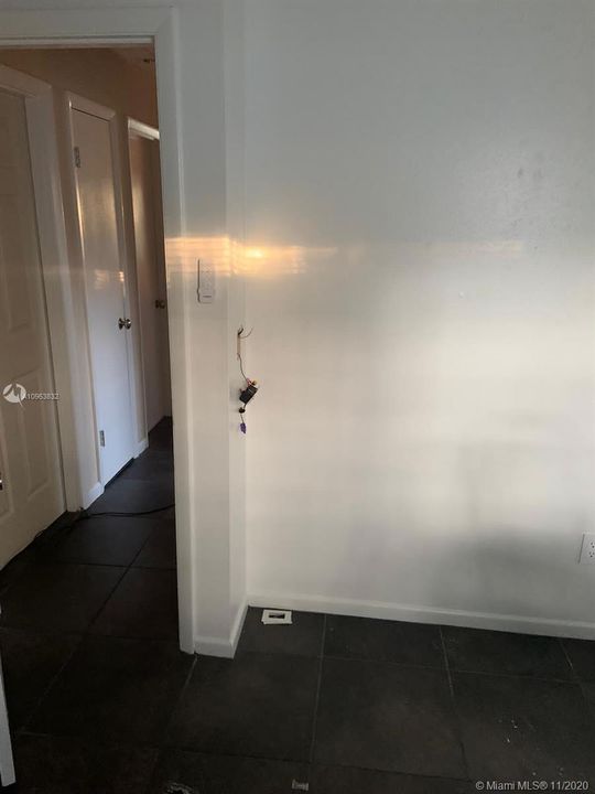 Recently Sold: $153,000 (2 beds, 2 baths, 986 Square Feet)