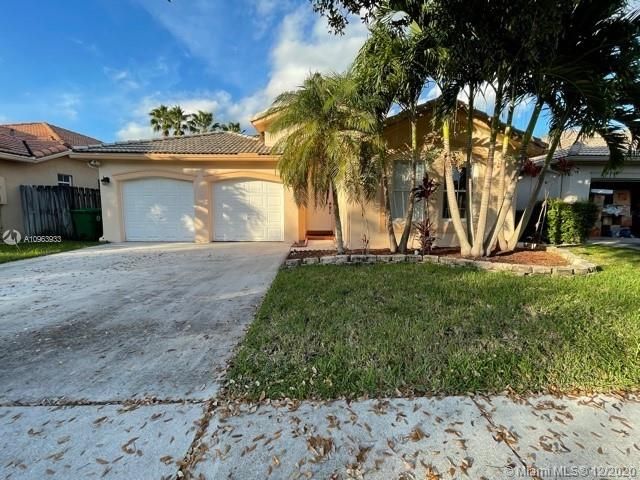 Recently Sold: $400,000 (3 beds, 2 baths, 1815 Square Feet)