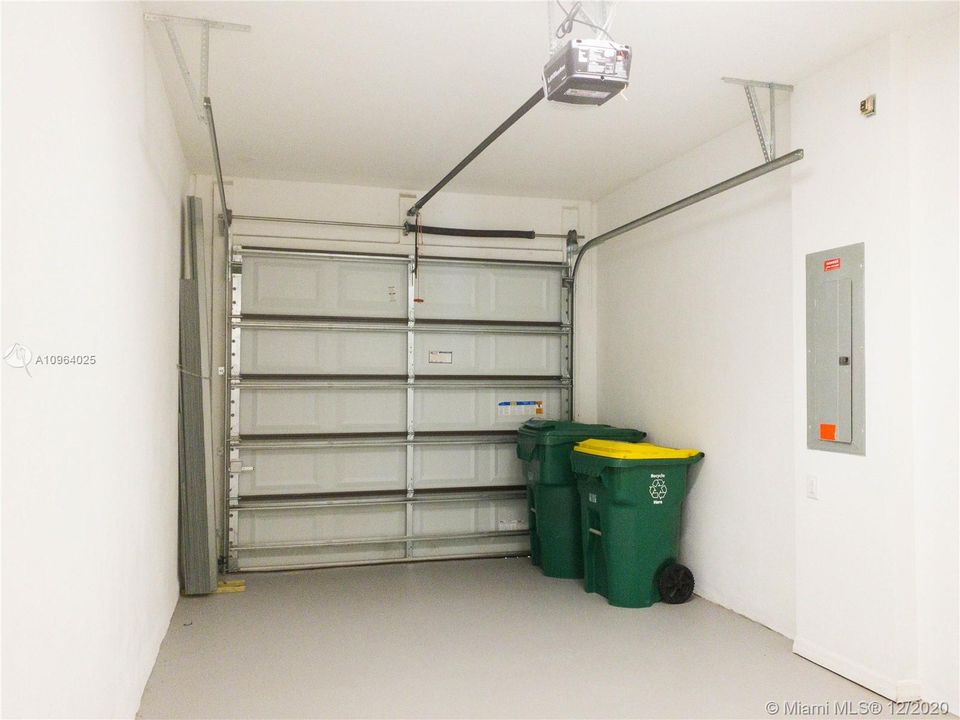 最近租的: $1,850 (3 贝兹, 2 浴室, 1565 平方英尺)