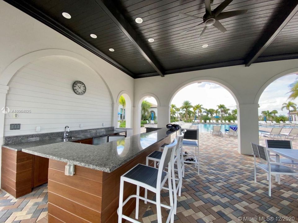 最近租的: $1,850 (3 贝兹, 2 浴室, 1565 平方英尺)