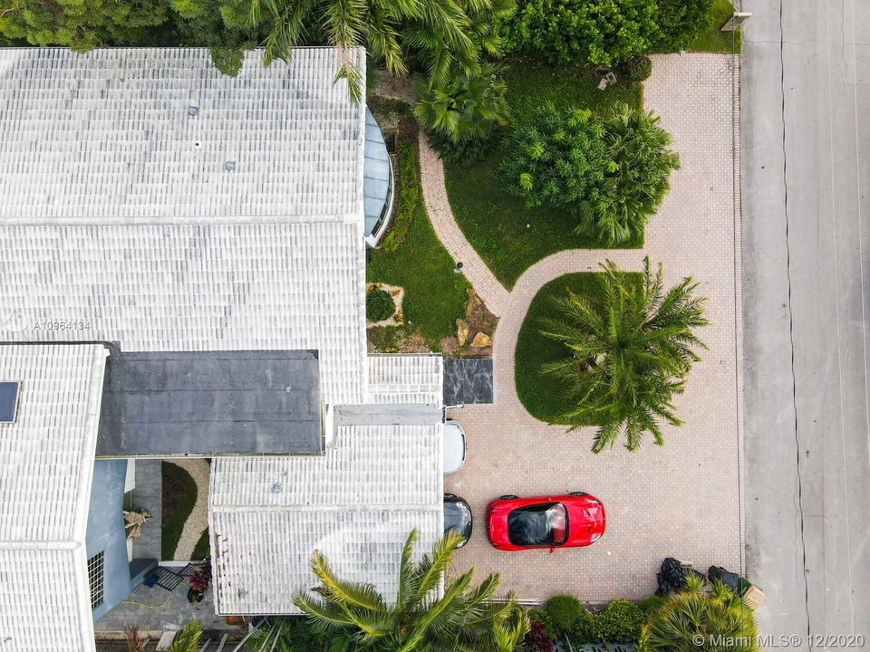 Недавно продано: $2,999,999 (5 спален, 4 ванн, 4062 Квадратных фут)