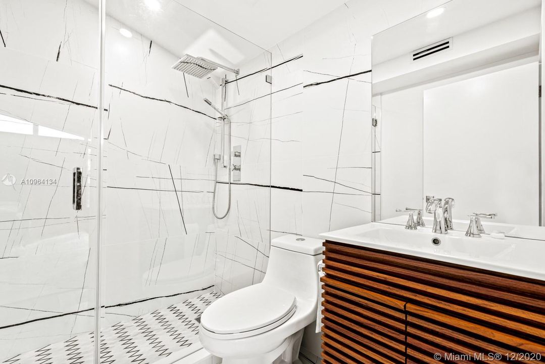 Недавно продано: $2,999,999 (5 спален, 4 ванн, 4062 Квадратных фут)