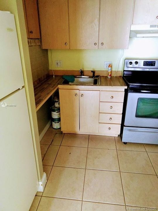 Recently Sold: $150,000 (1 beds, 1 baths, 750 Square Feet)