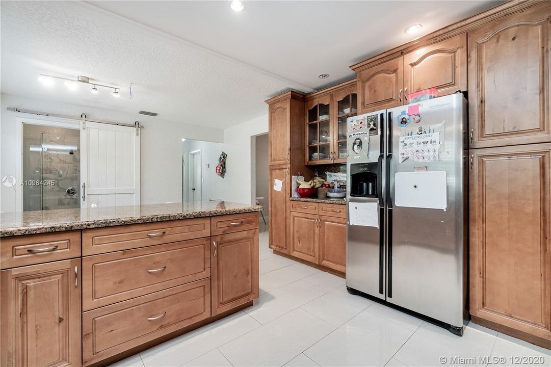 Recently Sold: $499,999 (5 beds, 3 baths, 2462 Square Feet)