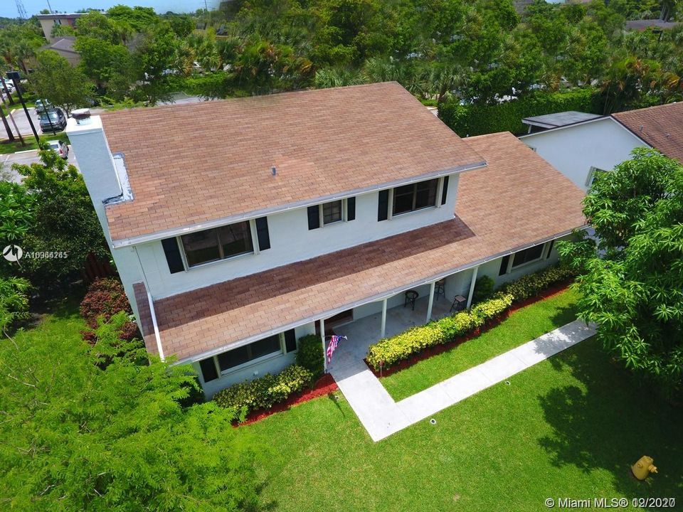 Recently Sold: $499,999 (5 beds, 3 baths, 2462 Square Feet)