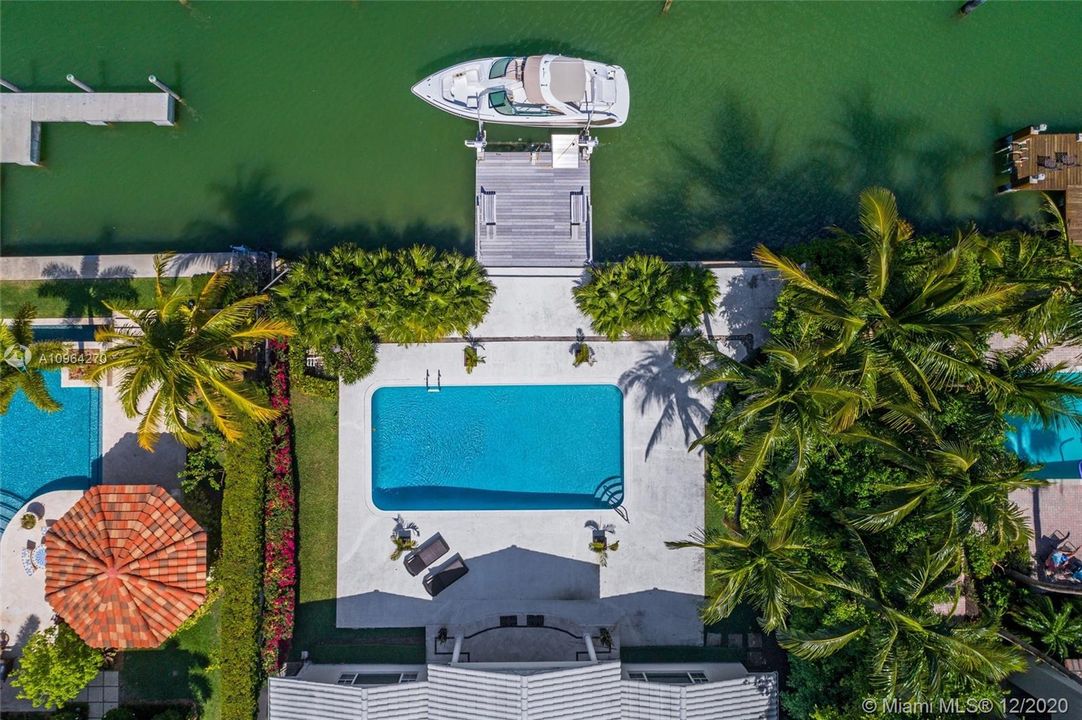 Vendido Recientemente: $5,350,000 (3 camas, 3 baños, 3966 Pies cuadrados)