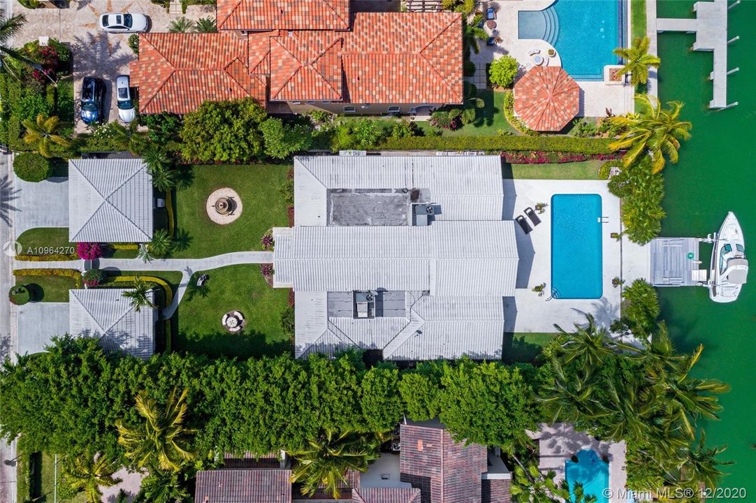 Vendido Recientemente: $5,350,000 (3 camas, 3 baños, 3966 Pies cuadrados)