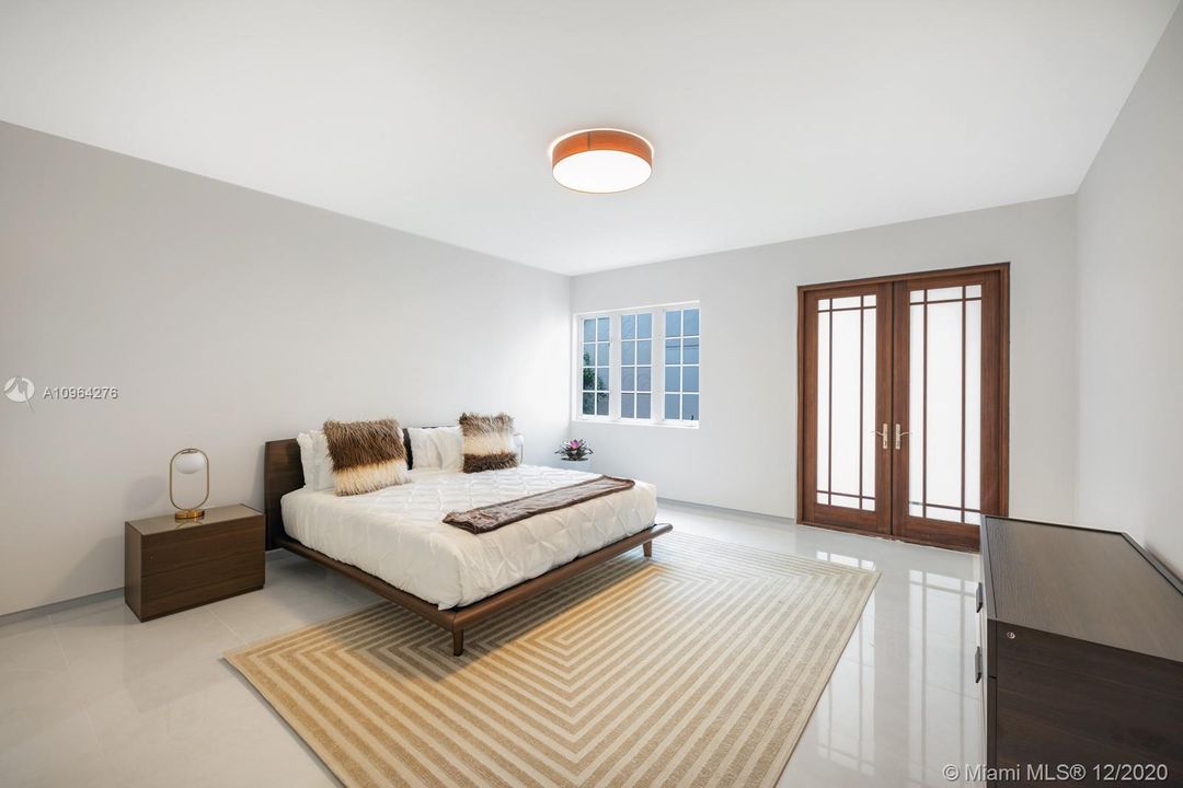 Recently Sold: $10,350,000 (5 beds, 5 baths, 6170 Square Feet)