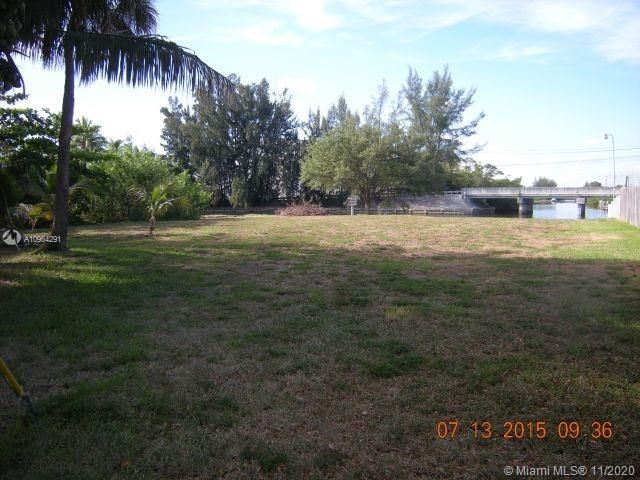 Recently Sold: $452,000 (0.41 acres)
