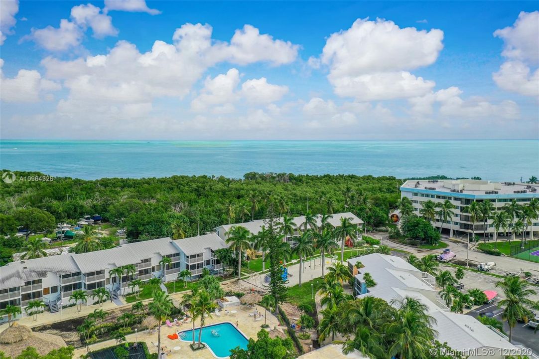 Recently Sold: $419,000 (2 beds, 2 baths, 918 Square Feet)