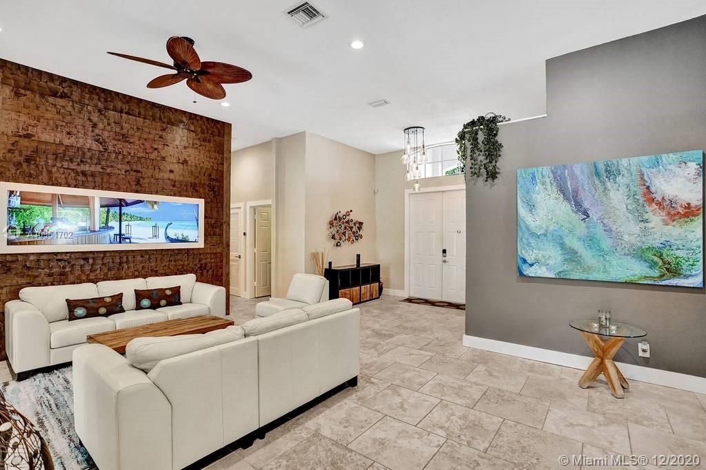Recently Sold: $665,000 (4 beds, 2 baths, 2737 Square Feet)
