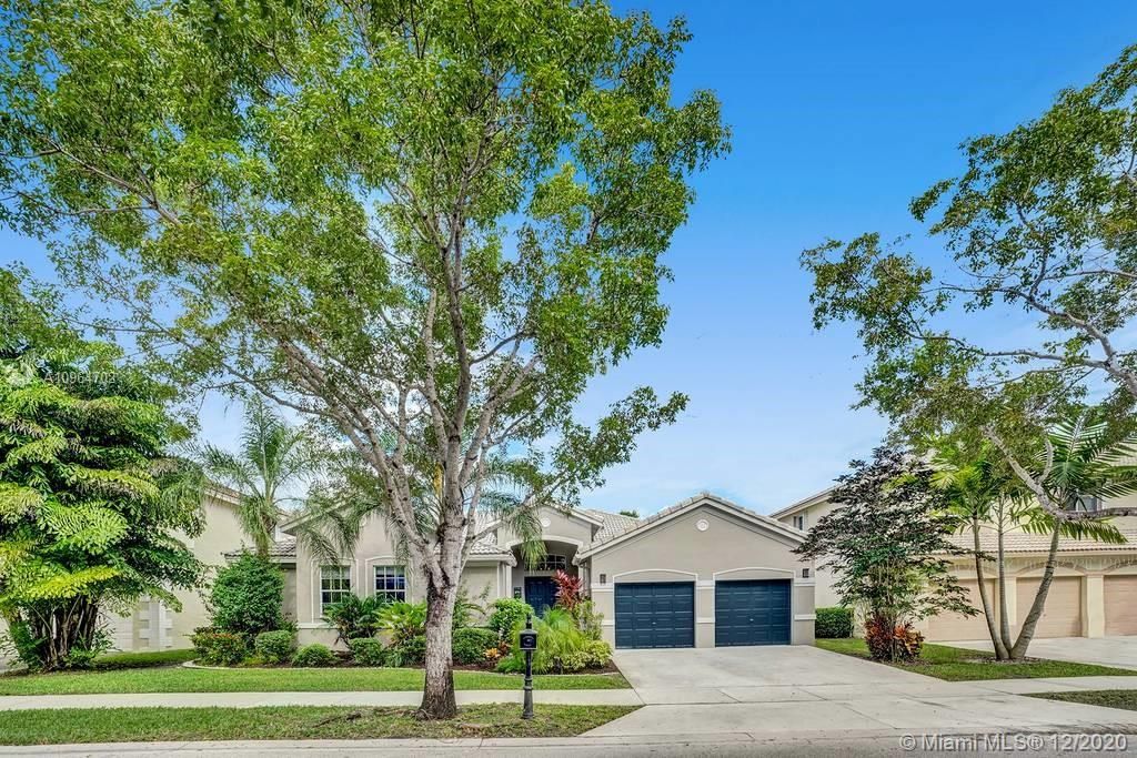 Recently Sold: $665,000 (4 beds, 2 baths, 2737 Square Feet)