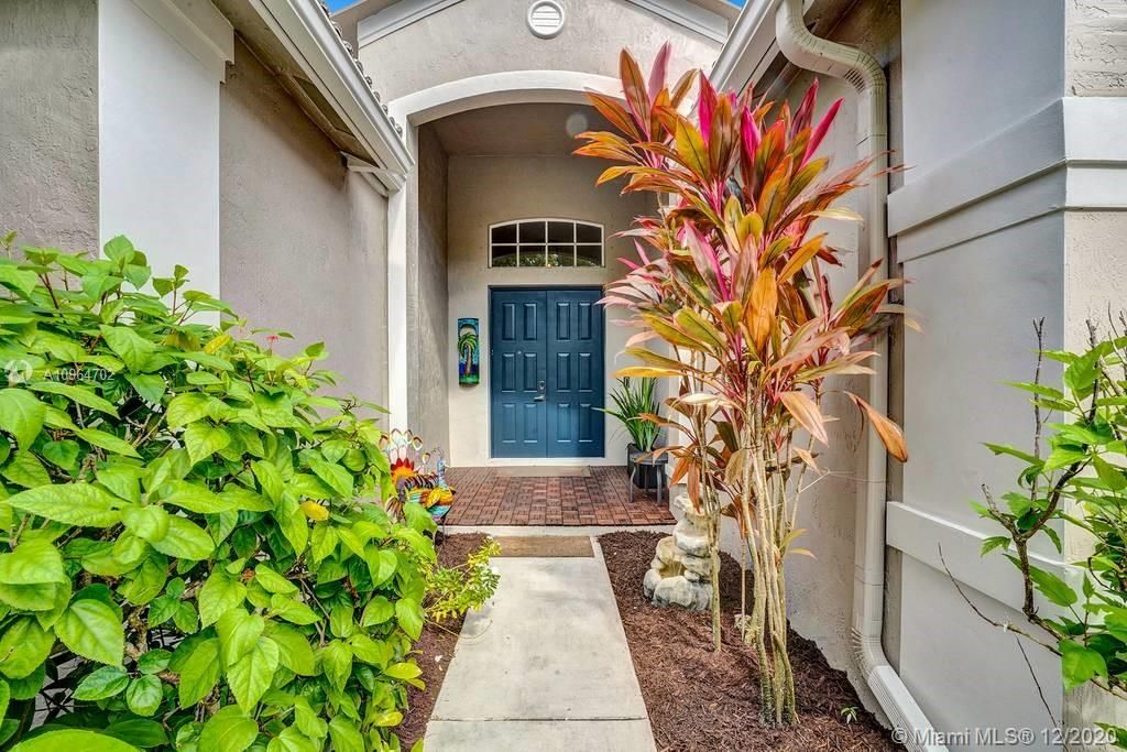 Recently Sold: $665,000 (4 beds, 2 baths, 2737 Square Feet)