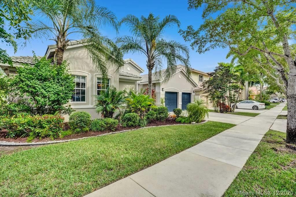 Recently Sold: $665,000 (4 beds, 2 baths, 2737 Square Feet)