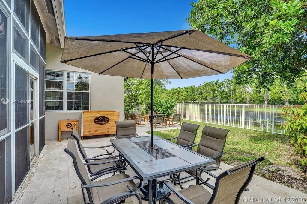 Recently Sold: $665,000 (4 beds, 2 baths, 2737 Square Feet)