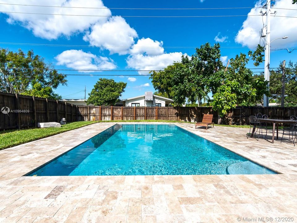 Recently Sold: $525,000 (3 beds, 2 baths, 2038 Square Feet)