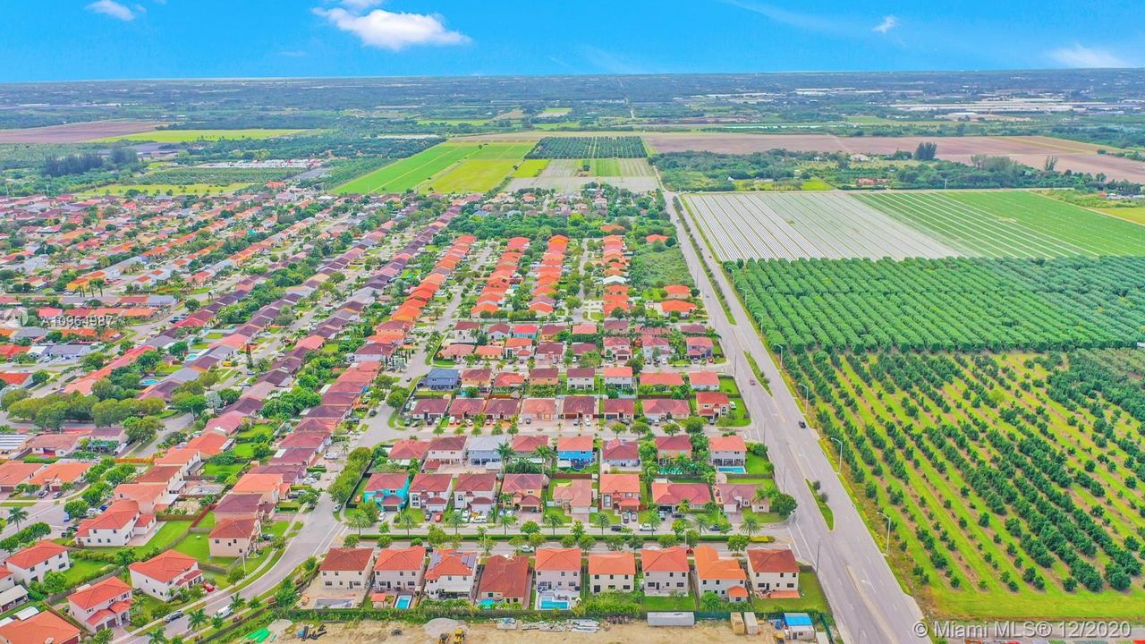 Recently Sold: $399,000 (3 beds, 2 baths, 1340 Square Feet)