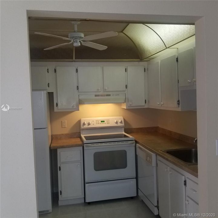 Vendido Recientemente: $40,000 (1 camas, 1 baños, 760 Pies cuadrados)