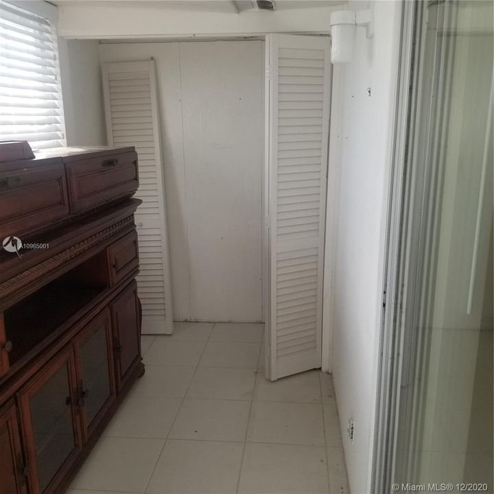 Vendido Recientemente: $40,000 (1 camas, 1 baños, 760 Pies cuadrados)