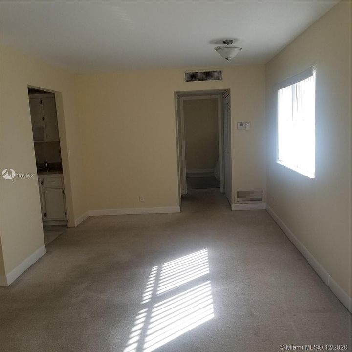 Recently Sold: $40,000 (1 beds, 1 baths, 760 Square Feet)