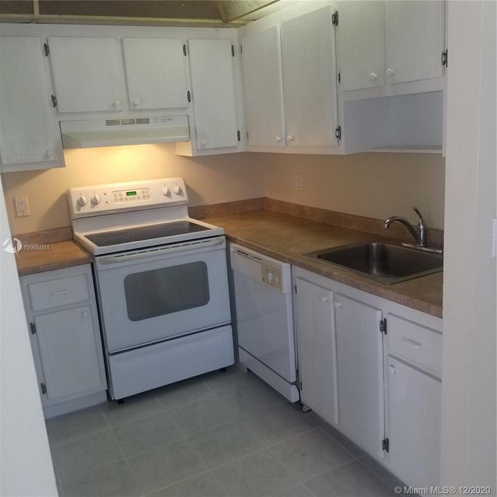 Vendido Recientemente: $40,000 (1 camas, 1 baños, 760 Pies cuadrados)