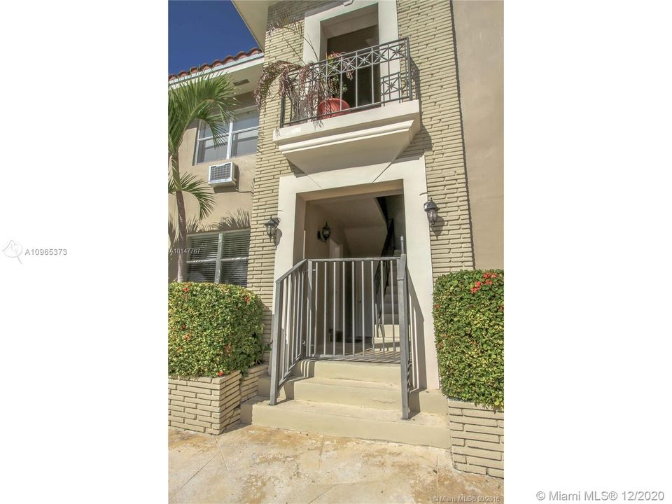 Recientemente alquilado: $2,095 (2 camas, 2 baños, 1150 Pies cuadrados)