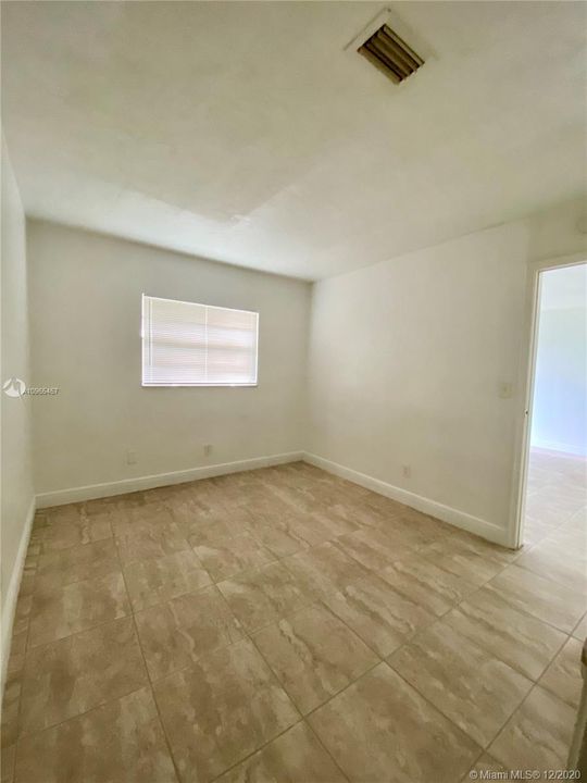 Recientemente alquilado: $1,300 (2 camas, 1 baños, 766 Pies cuadrados)