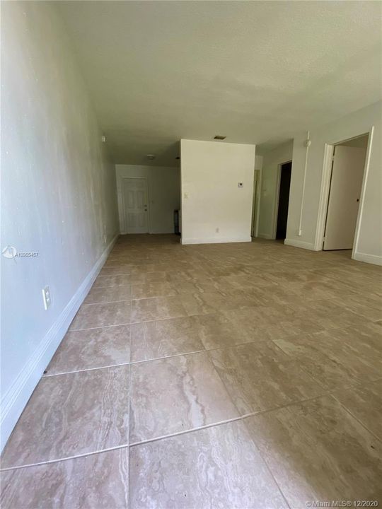 Recientemente alquilado: $1,300 (2 camas, 1 baños, 766 Pies cuadrados)