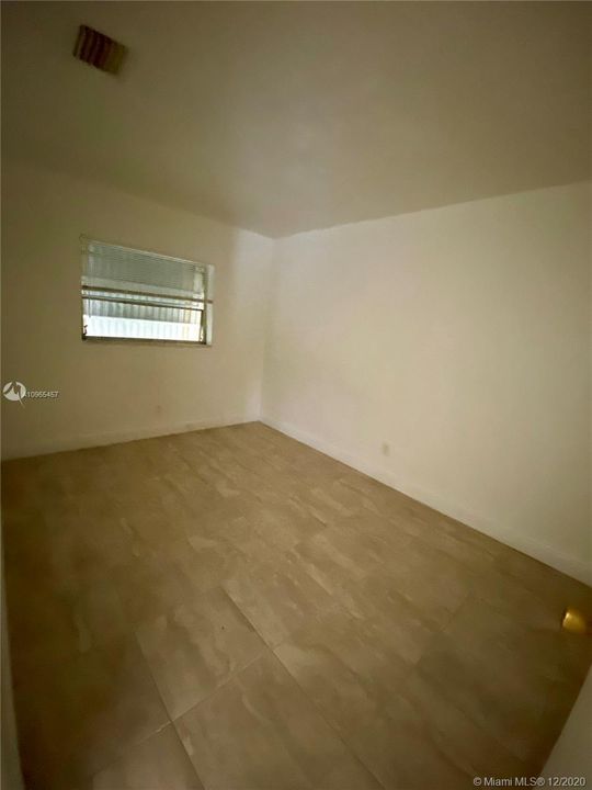 Recientemente alquilado: $1,300 (2 camas, 1 baños, 766 Pies cuadrados)