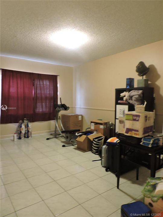 Vendido Recientemente: $115,000 (2 camas, 2 baños, 1007 Pies cuadrados)