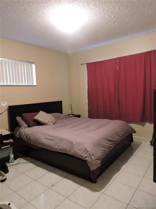 Vendido Recientemente: $115,000 (2 camas, 2 baños, 1007 Pies cuadrados)