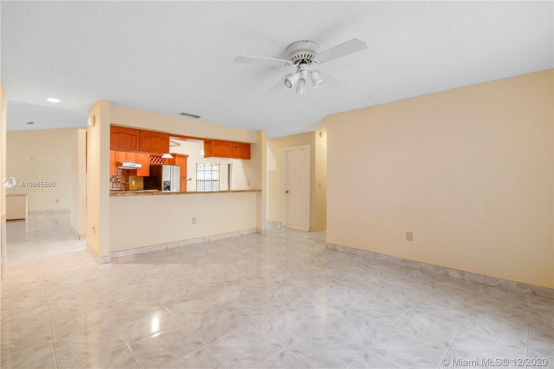 Recently Sold: $460,000 (4 beds, 2 baths, 2154 Square Feet)