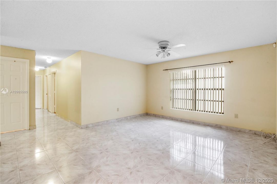 Recently Sold: $460,000 (4 beds, 2 baths, 2154 Square Feet)