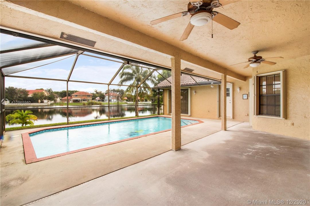 Recently Sold: $460,000 (4 beds, 2 baths, 2154 Square Feet)