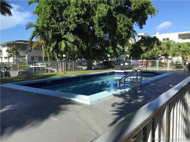 Recently Rented: $1,950 (2 beds, 2 baths, 1100 Square Feet)
