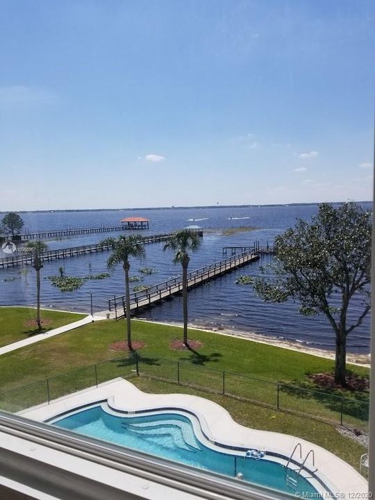 Recently Sold: $129,600 (2 beds, 2 baths, 1220 Square Feet)