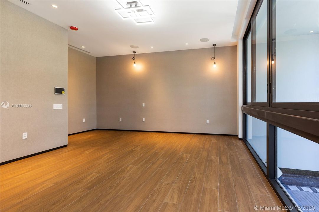 Recently Sold: $3,300,000 (5 beds, 5 baths, 0 Square Feet)