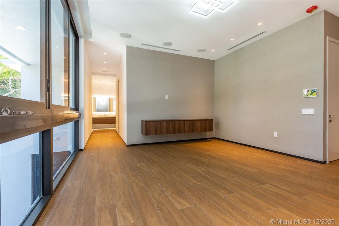 Recently Sold: $3,300,000 (5 beds, 5 baths, 0 Square Feet)