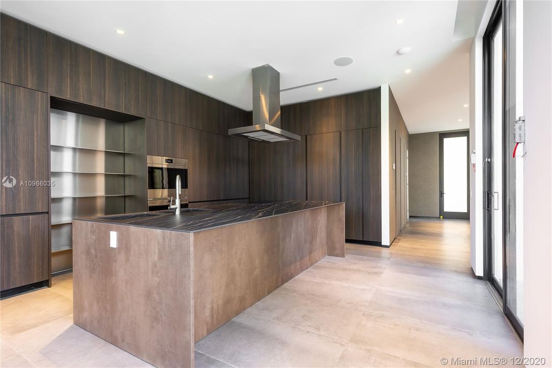 Recently Sold: $3,300,000 (5 beds, 5 baths, 0 Square Feet)