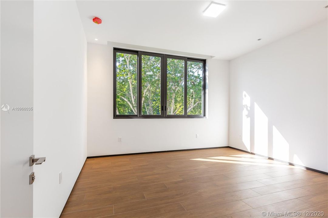 Recently Sold: $3,300,000 (5 beds, 5 baths, 0 Square Feet)