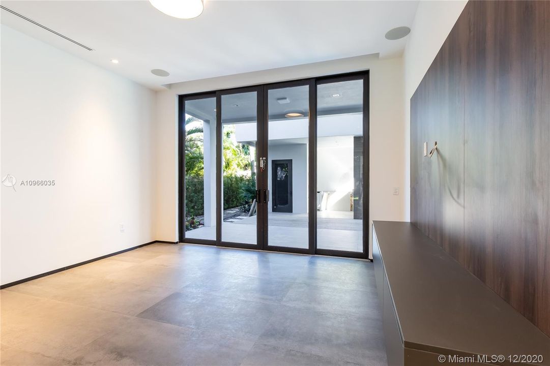 Recently Sold: $3,300,000 (5 beds, 5 baths, 0 Square Feet)